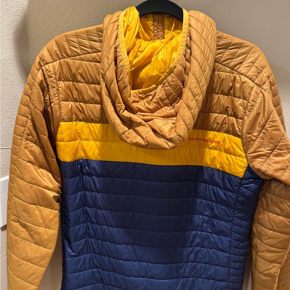 Cotopaxi Women’s Gold and Blue Hooded Down Jacket - Picture 2 of 13
